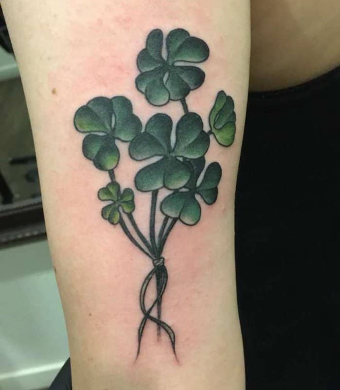 Tatuajes-de-trebol-Ideas-interesantes-y-modernos-de-los-tatuajes-de-trebol-nuevos