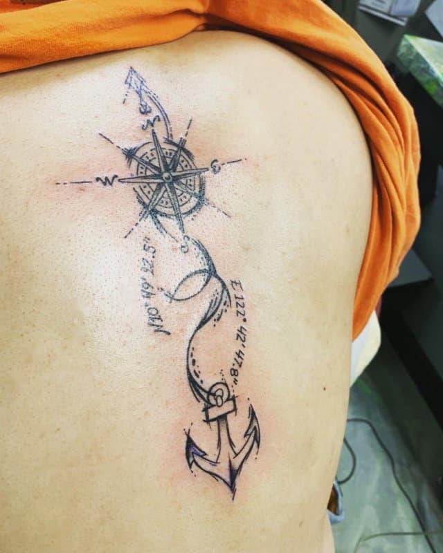 Tatuajes-columna-vertebral-mujer-Las-tencencias-principales-de-tatuajes-elegantes