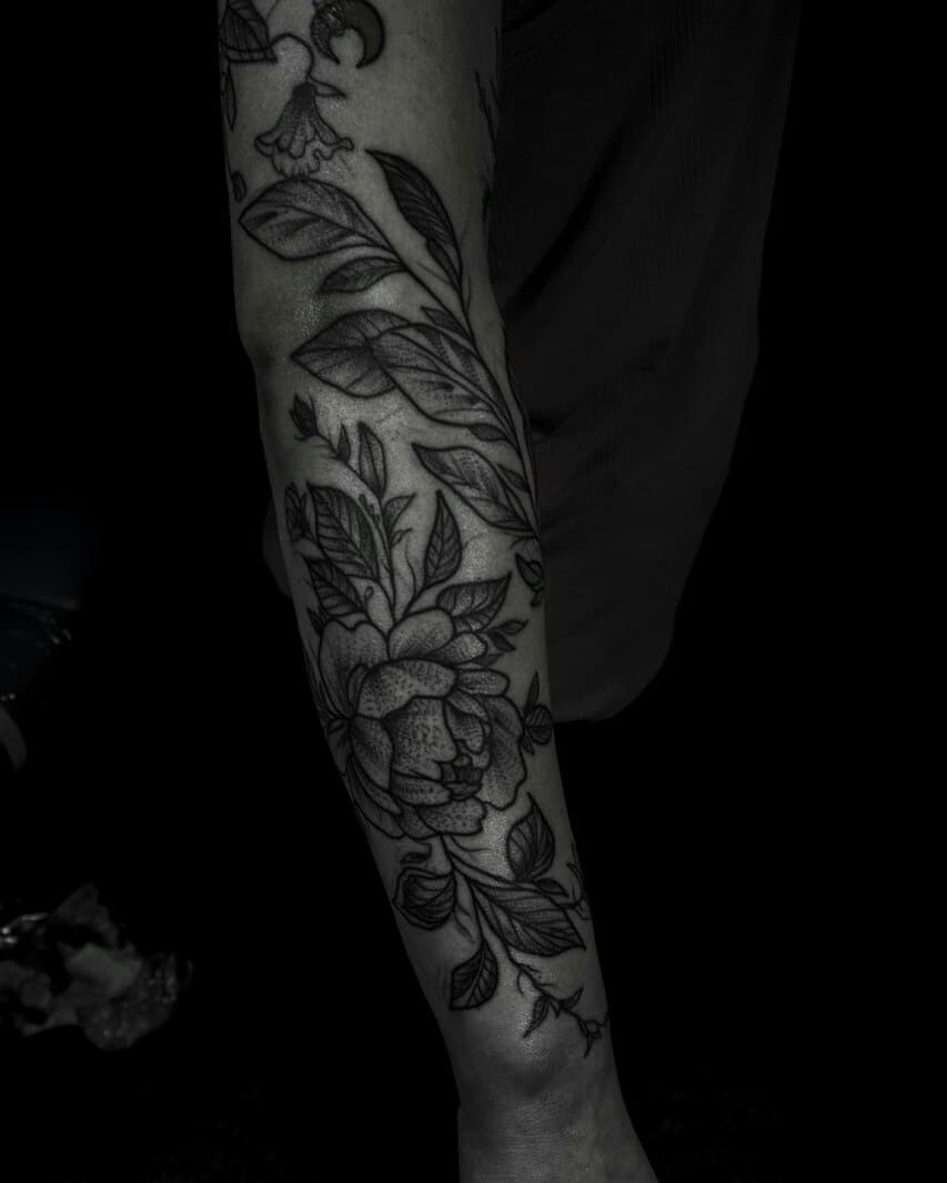 Tatuajes-mas-populares-Diseños-de-tatuajes-Blackwork-para-mujeres-e-hombres